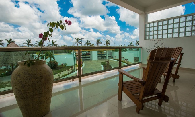 San Miguel Condo | Casa de Mario 3 (Shared Pool)