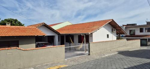 Penha House | Casa de Praia Penha Beto Carreiro 333m2