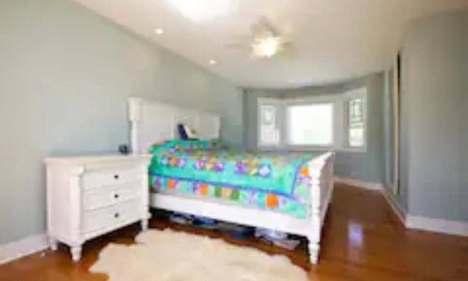 Eastside Santa Cruz Bed & Breakfast | Casa De Weeks