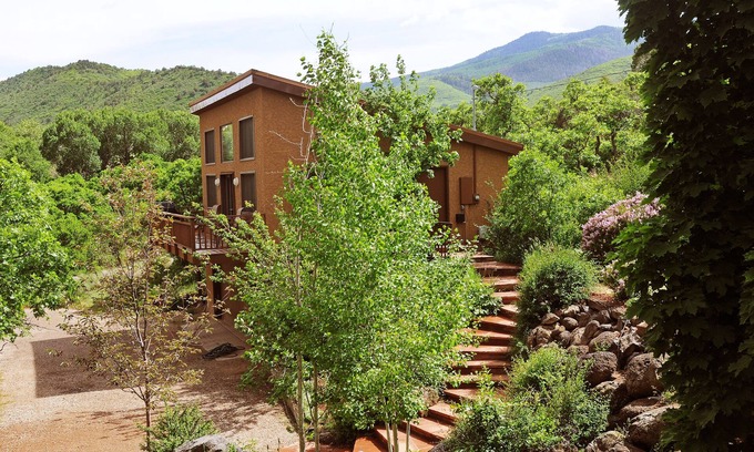 Glenwood Springs Apartment | Casa Del Sol - Serene surroundings with spectacular mountain views