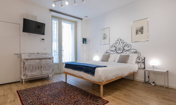 Historic Centre Apartment | Casa di Ele in San Salvario by Wonderful Italy