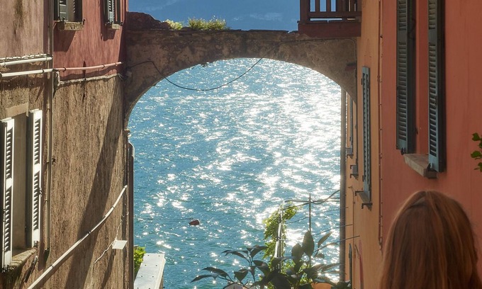 Varenna Apartment | "CASA DI MEZZO" Varenna center, lake of COMO beautiful as written by Rick Steves