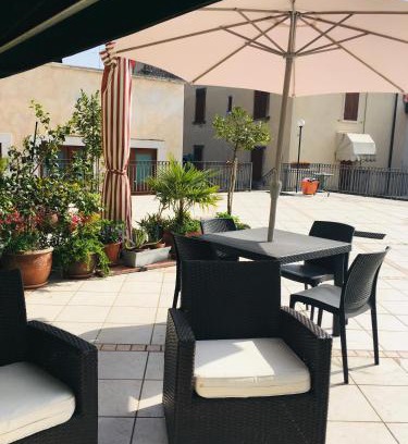 Peschiera del Garda City Centre Apartment | Casa Elisabetta