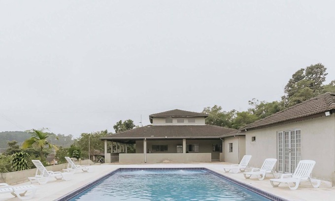 Sao Paulo House | Casa em Parelheiros com piscina e churrasqueira