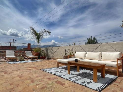 Centro House | Casa Escorpión Oaxaca · · Handmade in Oaxaca · A/C · Patio · Rooftop ·