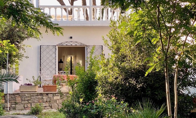 Latina Lido House | Casa Felice Arcobaleno - directly on the beach - swimming before breakfast