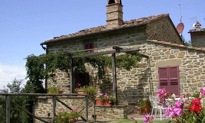 Cortona House | Casa Fontelunga, Tuscan holiday villa with private pool