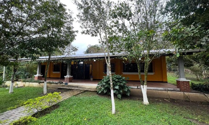 Alta Verapaz Ski Chalet | Casa Godoy Cantoral l