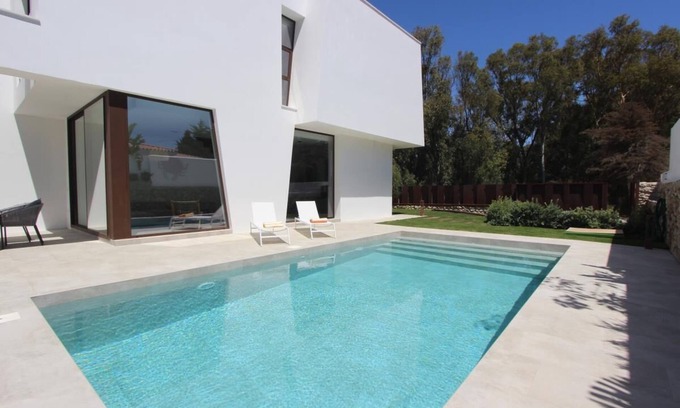 Conil de la Frontera House | Casa Holbox A -Beautiful super modern holiday home with private pool and garden close to the beach