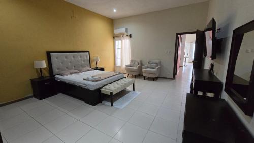 San Benito House | Casa Itza