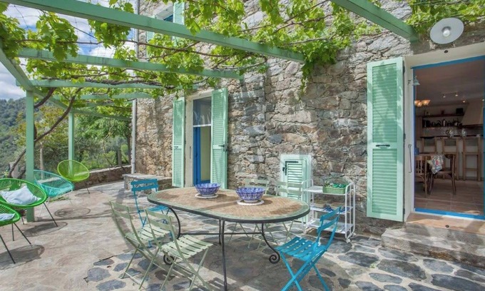 Poggio-di-Nazza House | Casa La Colombaia