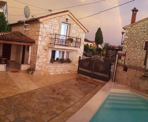 Vrvari House | Casa Ladonja