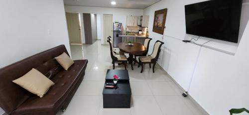 Los Naranjos Apartment | Casa Laureles 2do Parque