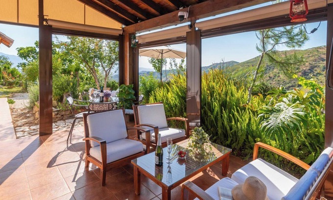 El Borge Villa | Casa Lorpica El Borge by Ruralidays