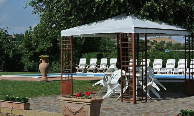 Campagnatico House | Casa Maggiorana A: A characteristic and welcoming cottage surrounded by the greenery, with Free WI-FI.