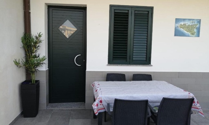 Oliveri Apartment | casa Marinello B