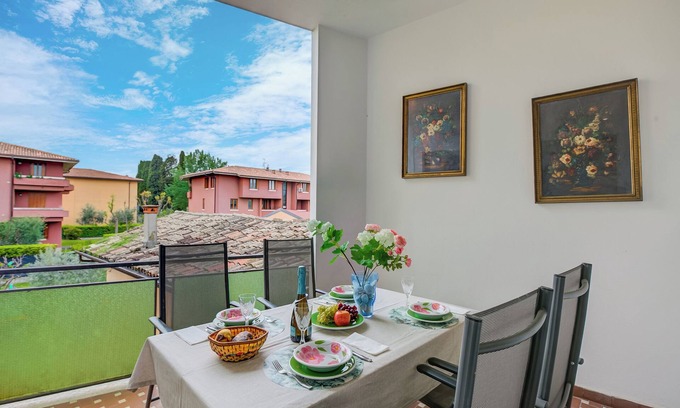 Rivoltella Apartment | Casa Milly, Desenzano Del Garda, Italy