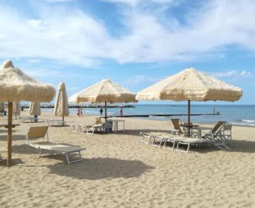 Pineta Apartment | CASA MIRO' vicinissima al mare e parcheggio privato gratuito se disponibile