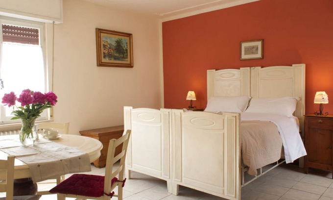 Peschiera del Garda Apartment | 'Casa Natalia' vacation House with self catering apartment Garda lake