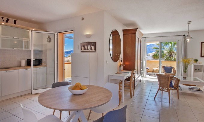 Calvi Apartment | casa notte : appart spacieux, calme, Plage et centre de calvi 15 min à pied