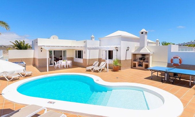 Matagorda House | Casa Olivina, Heated Pool - WiFi - Air Conditioning