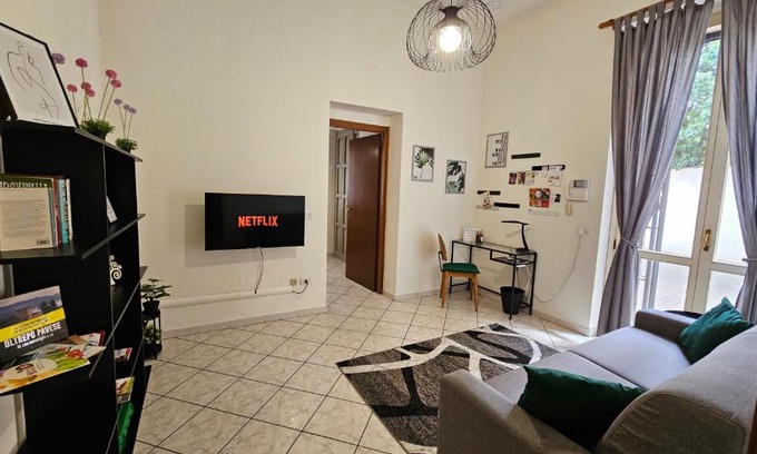 Casteggio Apartment | CASA OLTREPO fresco centrale ma silenzioso parcheggio interno