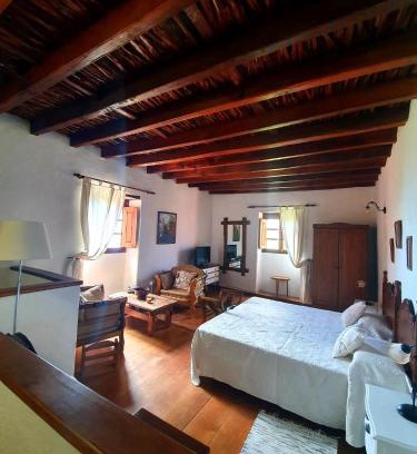 Valverde House | Casa Rural Amapola