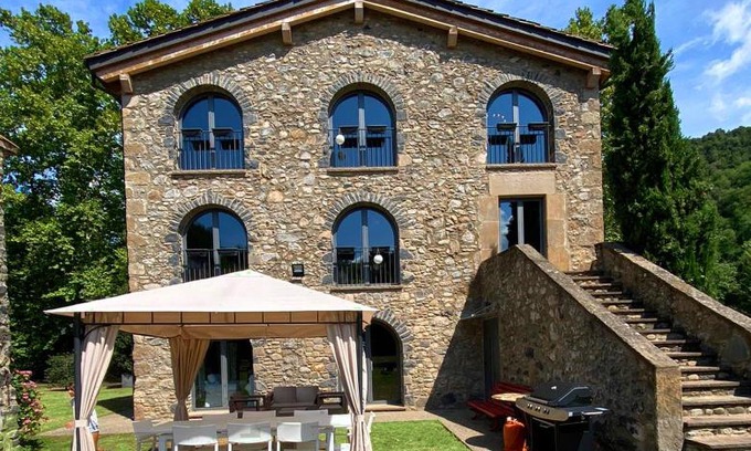 Sant Joan les Fonts Villa | Casa Rural el Serrat de Baix