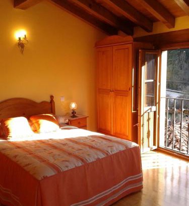 Cabezon de Liebana House | Casa Rural LA HUERTA DE POTES