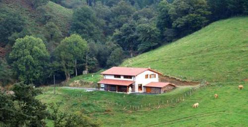 Etxalar Ski Chalet | Casa Rural Zimitxu