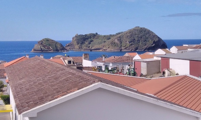 Vila Franca do Campo Apartment | Casa S.Pedro - Penthousen2 bedroom Apartment On the town center, nSur&Turf View
