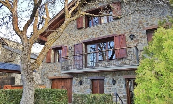 Urtx Ski Chalet | CASA UNIFAMILIAR 8 pax con jardín URTX - CERDANYA