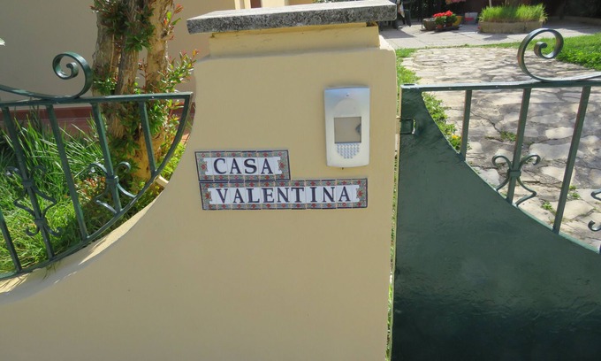 Lucca Historical Center Apartment | CASA VALENTINA 900 meters from the historic center of Lucca