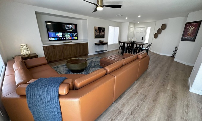 Spring Valley House | Casa Vega- Your Home in Las Vegas