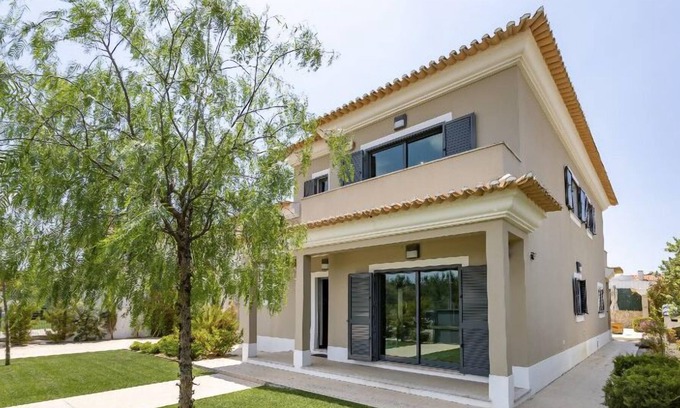 Sao Simao Villa | Casa Vida Serena : Be Inspired. Work. Relax. Explore.