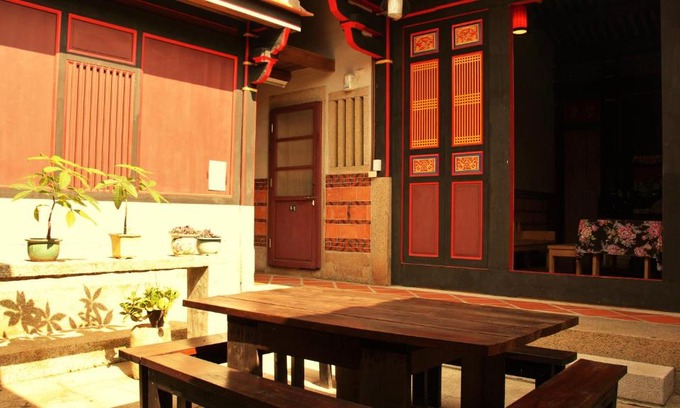 Shuitou Village House | Casa Wisteria