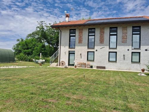 Corno di Rosazzo Apartment | Casa Zafferano - apartment with garden