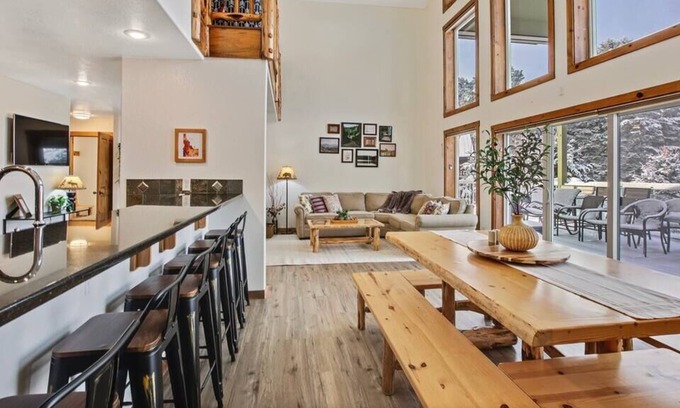Cascade House | Cascade lake house - Year Round Fun SLEEPS 18