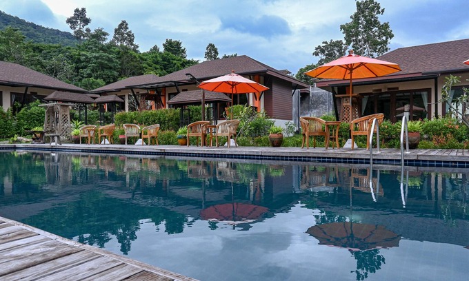 Na Mueang Hotel | Cascade Tara