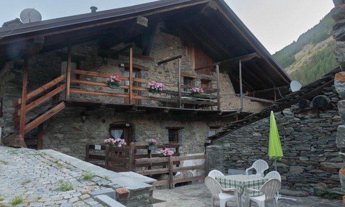 Rhemes-Saint-Georges Apartment | Case Gran Paradiso Villaggio Melignon
