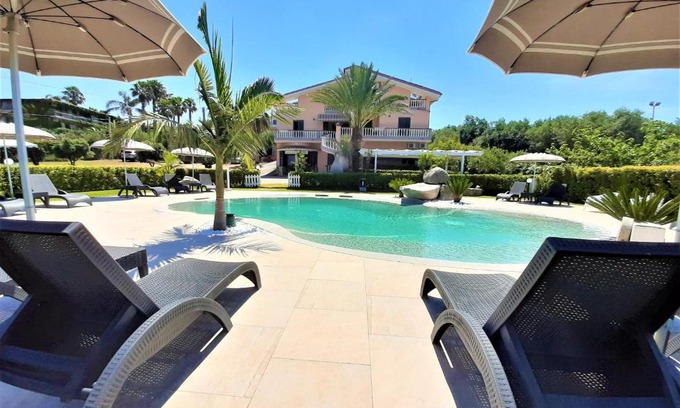 Ricadi Apartment | Case Vacanze Pietragrande