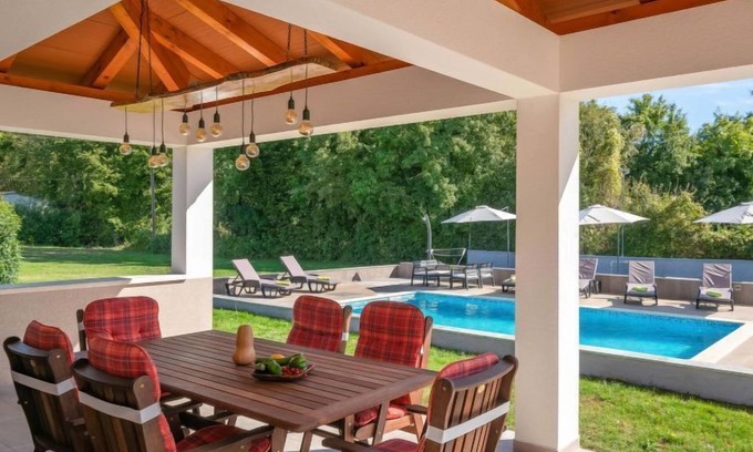 Prodol House | Casetta Filip by Interhome