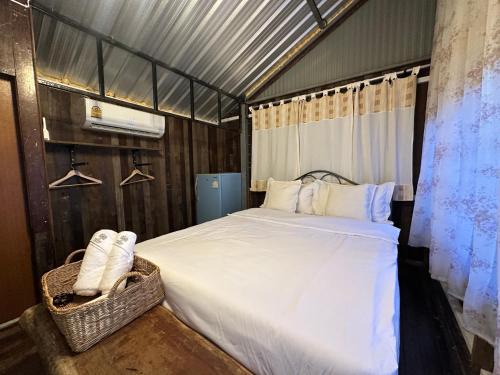 Chalong House | Cashew Garden House