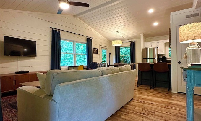 Cashiers Cottage | Cashiers Cottage - central location, 5 min to downtown, dog-friendly