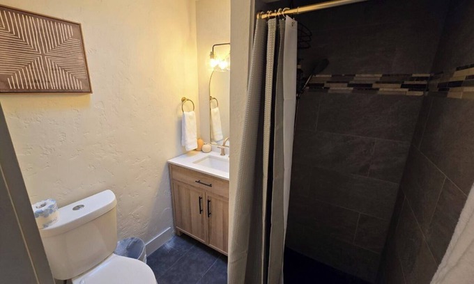 Manitou Springs Cabin | Casita 4: Historic Studio Retreat