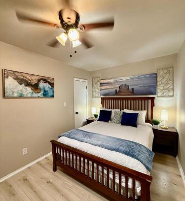 El Paso House | Casita-La Casa Contenta