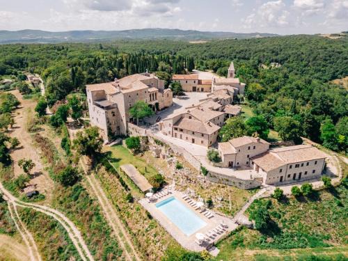 Acqua Loreto House | Castello di Titignano