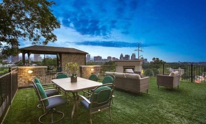 Midtown House | Castle House with Rooftop Views in Old Forth Ward Atlanta