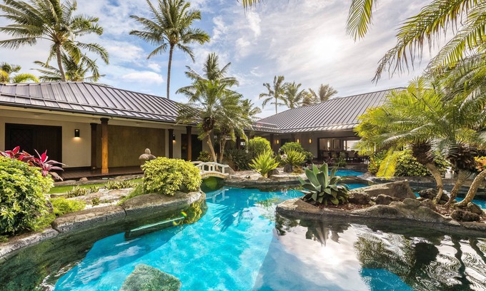 Kailua House | Castle Point Estate by Gather: Oceanfront w/Pool, Spa & Lanais
