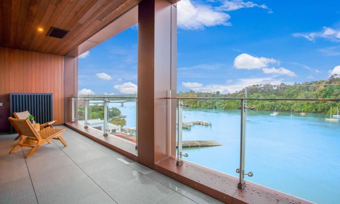 Hobsonville Apartment | Catalina Bay Seascape with Bay Views and Carpark